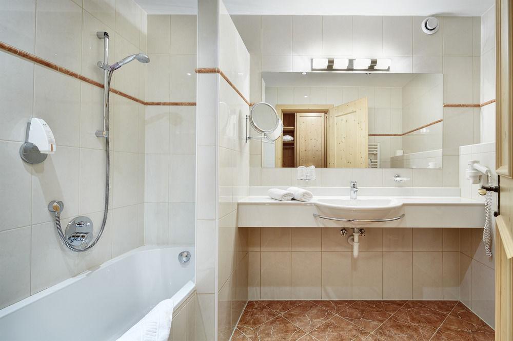 Auenhotel Тукс Экстерьер фото