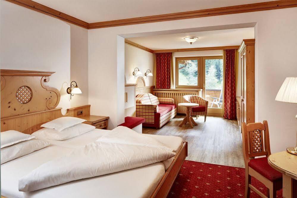 Auenhotel Тукс Экстерьер фото